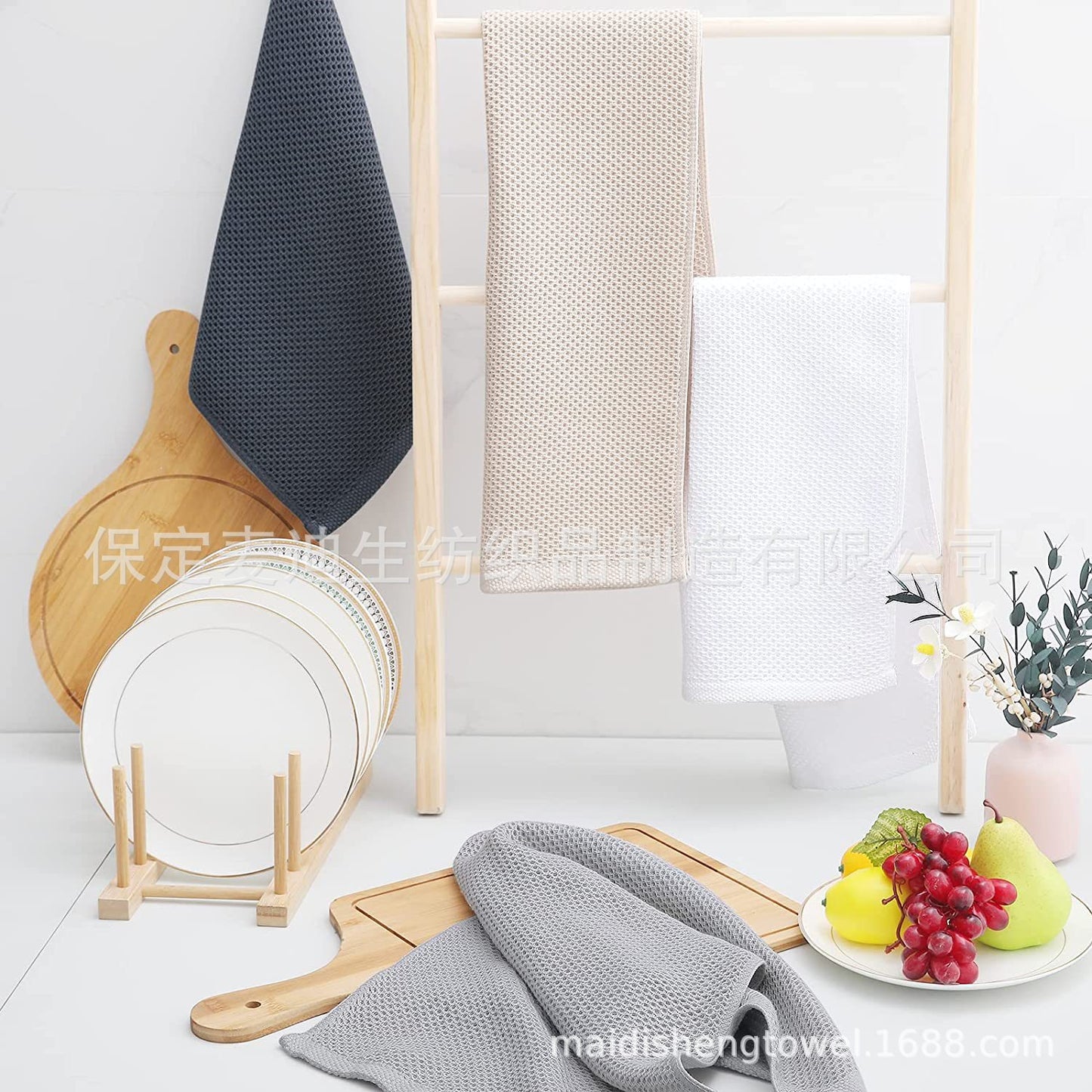 Cross-border Amazon pure cotton honeycomb kitchen dishwashing square towel can be suit with hook waffle square towel generation sticker code