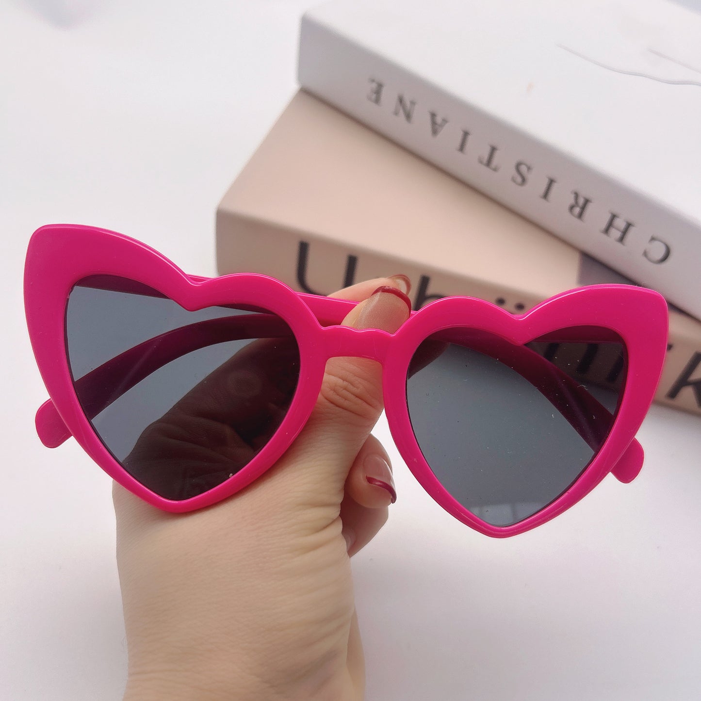 Personalized New European and American Sun Protection and Anti-Uv Sunglasses, Trendy and Fashionable Peach Heart Sunglasses, Internet Celebrity Cat-Eye Glasses