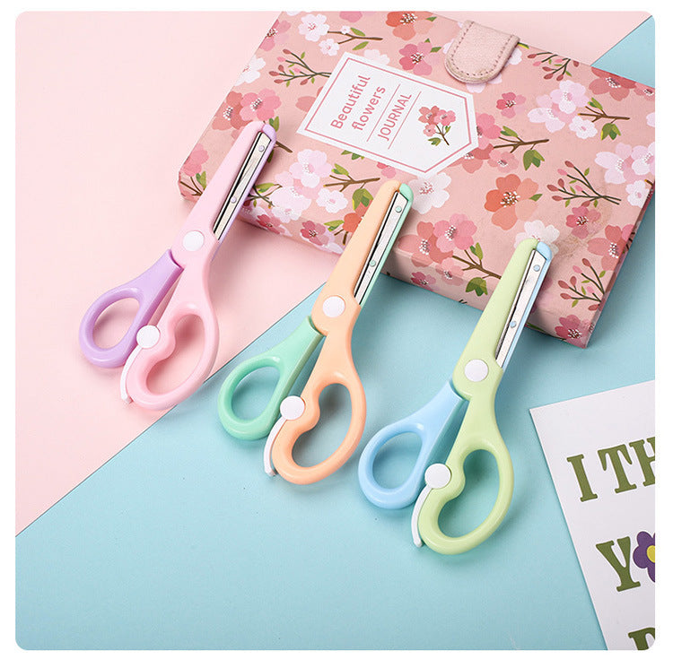Qian Hong stationery new macaron color children's safety scissors children's paper-cut Cartoon anti-pinch elastic plastic scissors