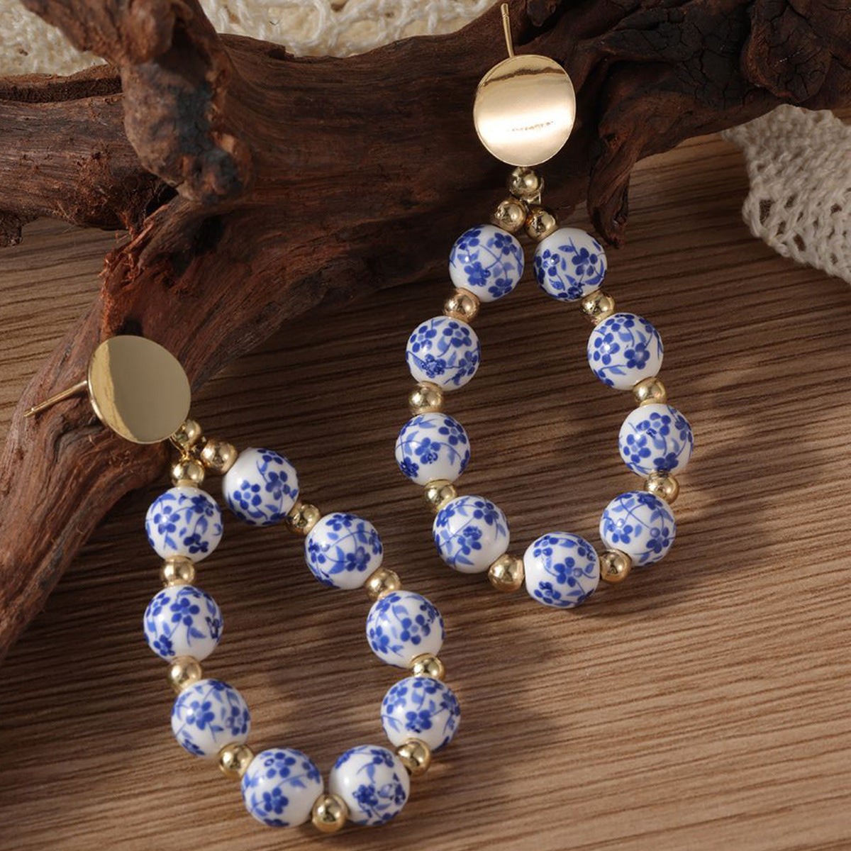 Cross-Border Hot Selling Ceramic Earrings for Women New Chinese Fashion Small Gold Bean Beads Blue and White Porcelain Semi-Circle Earrings Wholesale Supply
