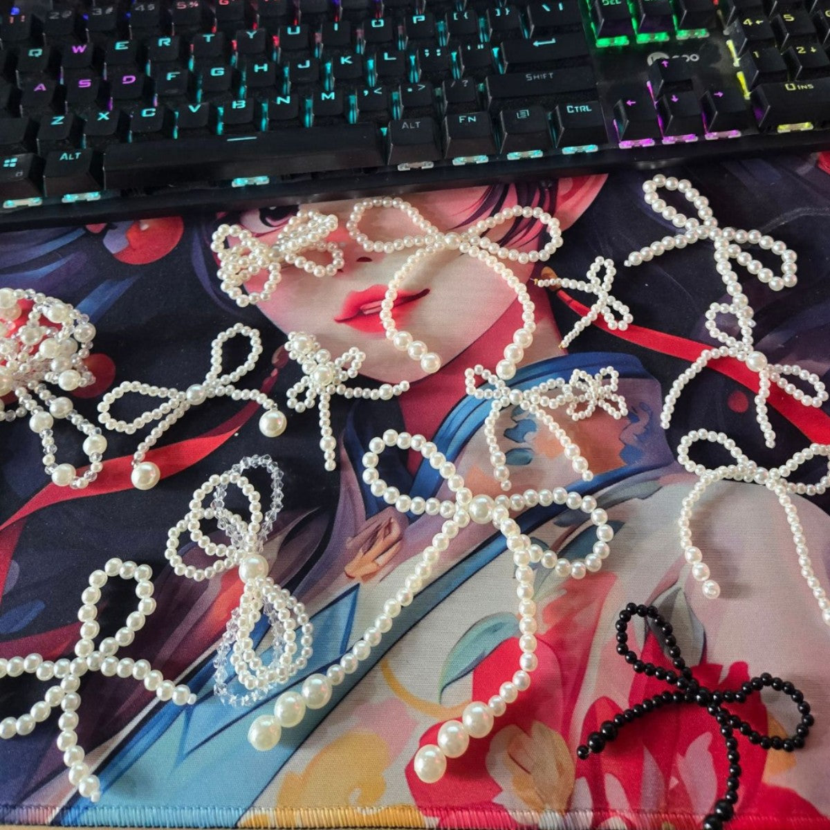 Wholesale bouquet bow jewelry imitation pearl cake decoration bow chain Valentine's Day accessories accessories decoration
