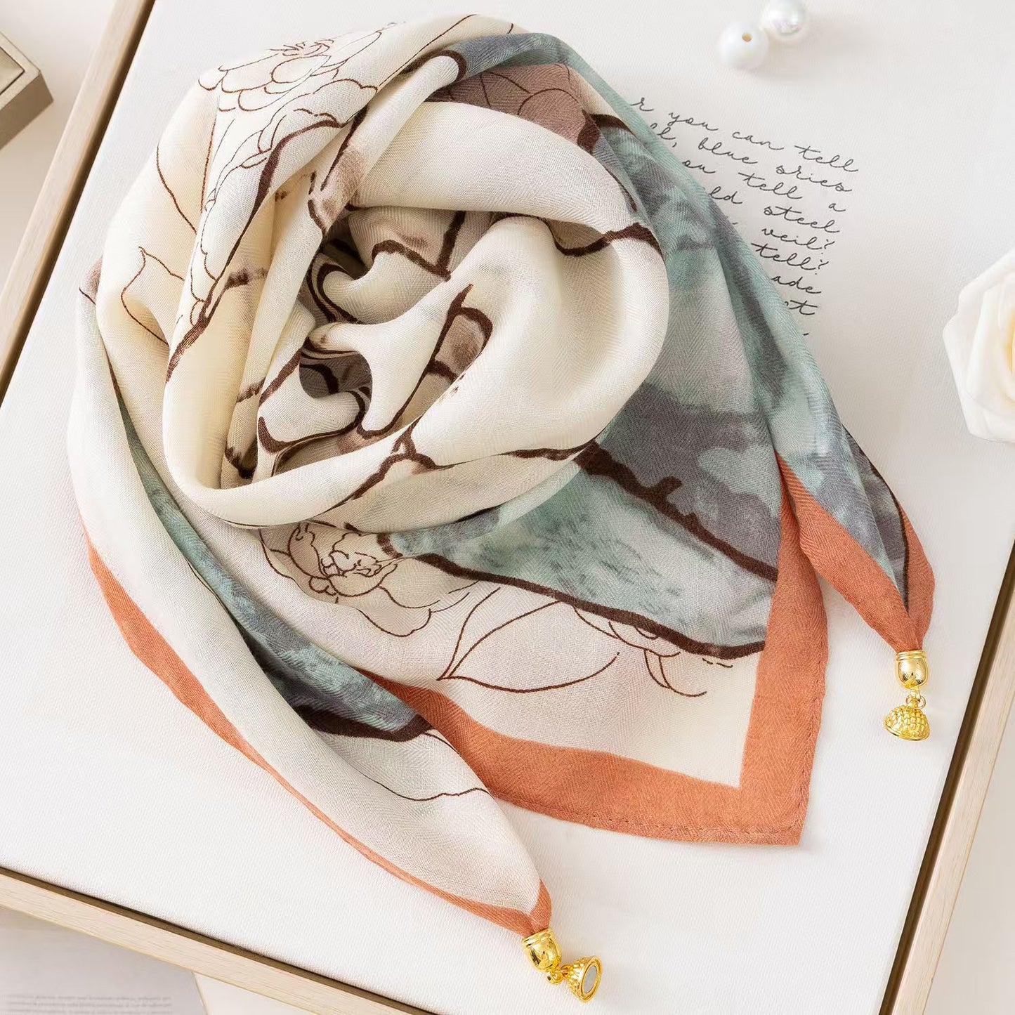 2026 New Style Warm Square Scarf with Magnetic Buckle, Triangular Silk Scarf, Cotton Scarf for Women, Stylish Neck Warmer for Spring, Autumn, and Winter, Versatile and Elegant