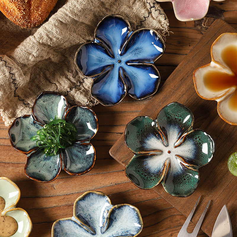 Retro Japanese Ceramic Plate Flower-Shaped Small Plate Creative Flavor Plate Dipping Plate Small Dish Multi-Color Kiln-Turned Plate