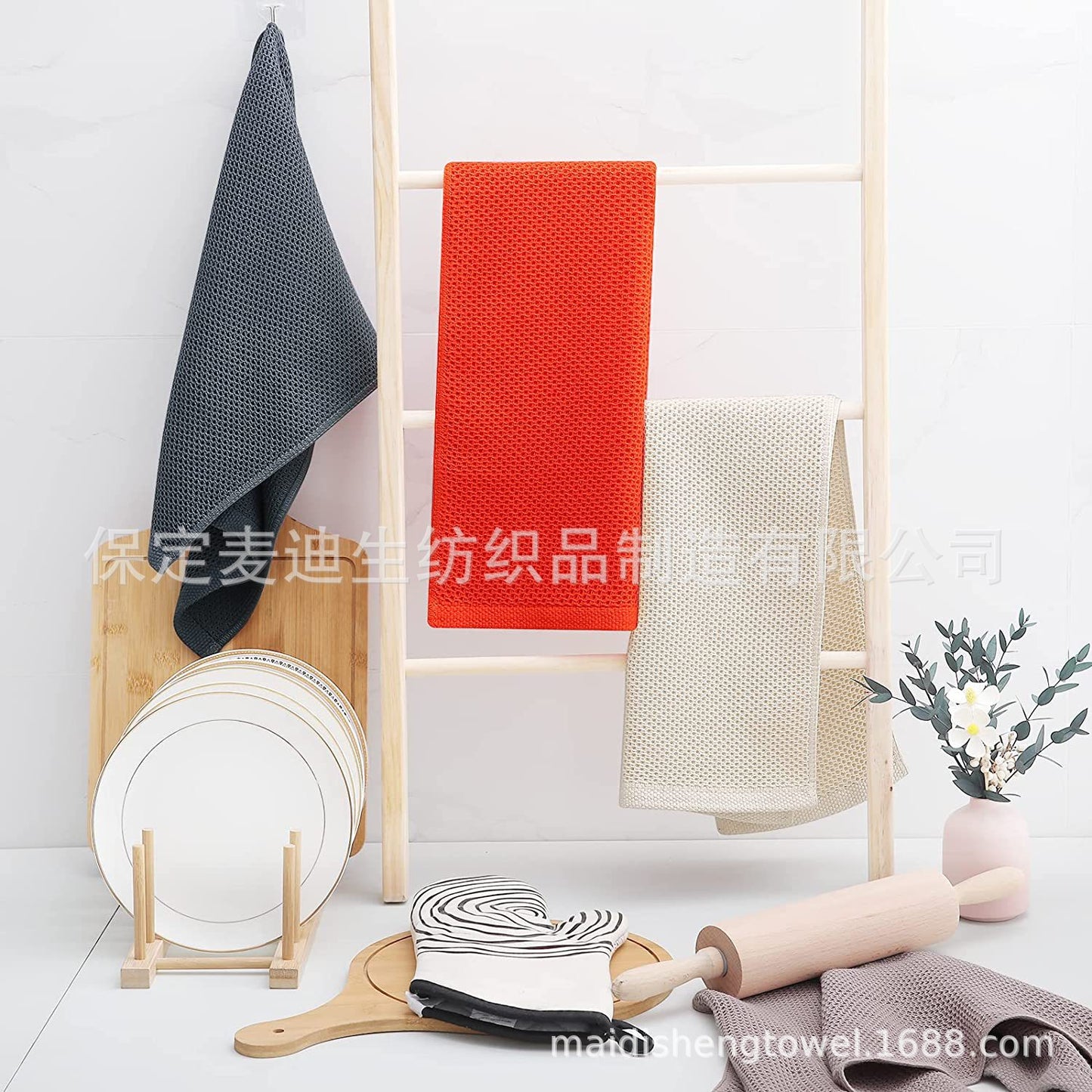 Cross-border Amazon pure cotton honeycomb kitchen dishwashing square towel can be suit with hook waffle square towel generation sticker code