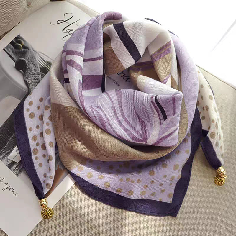 2026 New Style Warm Square Scarf with Magnetic Buckle, Triangular Silk Scarf, Cotton Scarf for Women, Stylish Neck Warmer for Spring, Autumn, and Winter, Versatile and Elegant