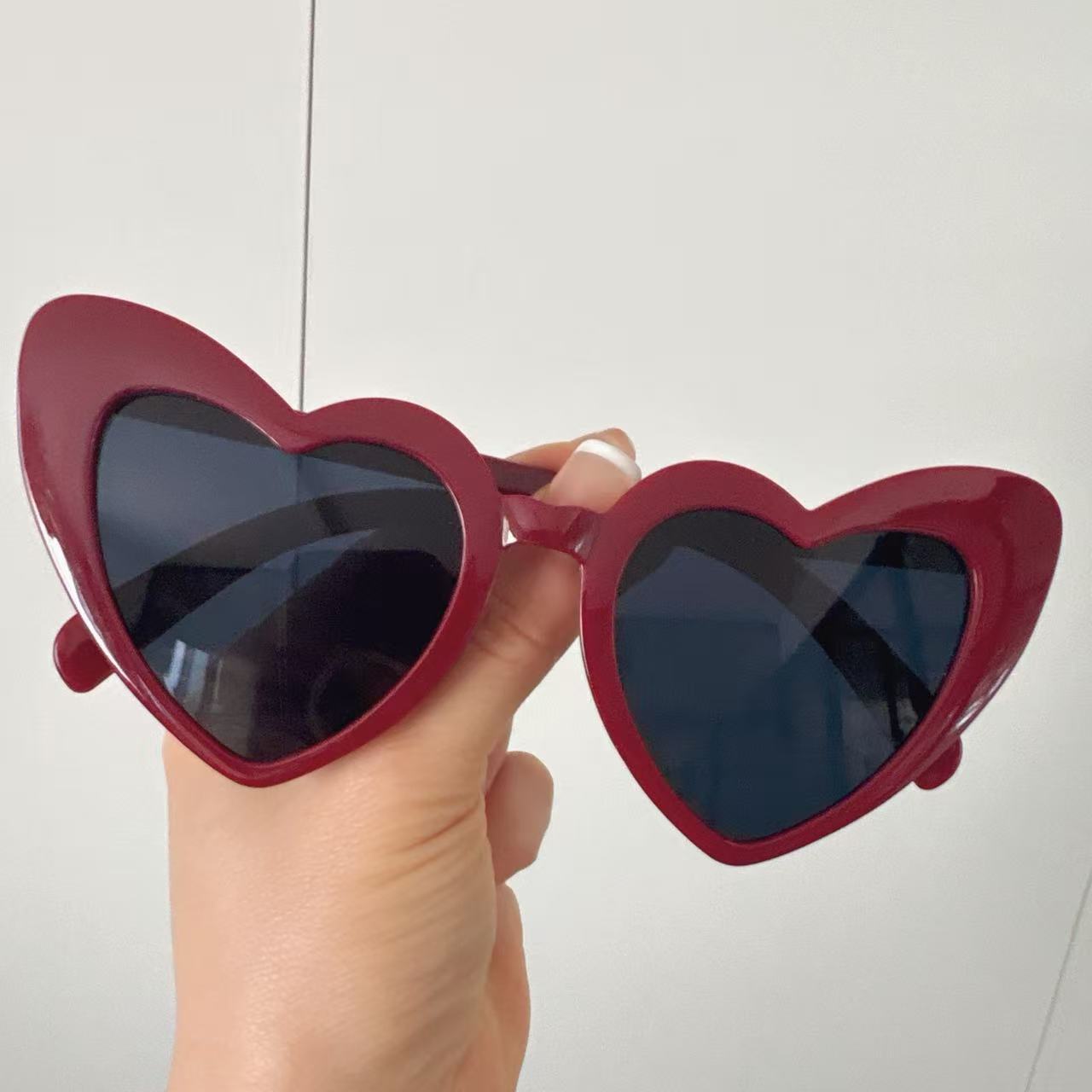 Personalized New European and American Sun Protection and Anti-Uv Sunglasses, Trendy and Fashionable Peach Heart Sunglasses, Internet Celebrity Cat-Eye Glasses