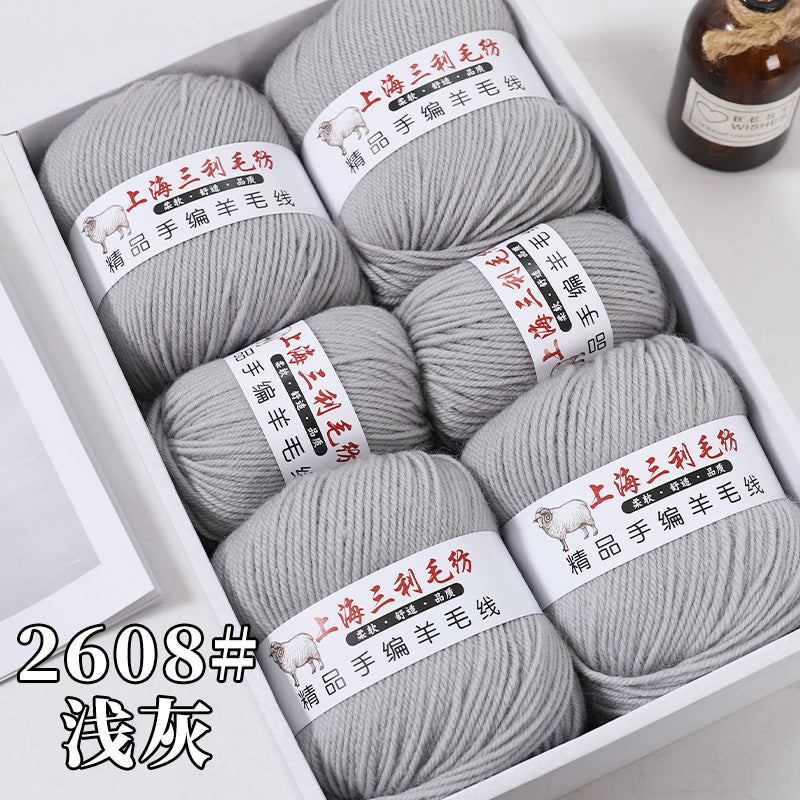 Shanghai Sanli 290 medium thick wool diy hand-knitted wool sweater cardigan scarf wool wholesale