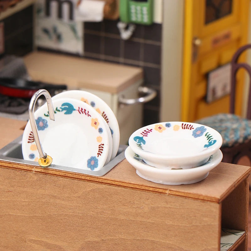 1/12 Dollhouse Mini Plates Dishes Model Dollhouse Simulation Kitchen Decoration Dolls House Accessories Pretend Play Toys 5PCS