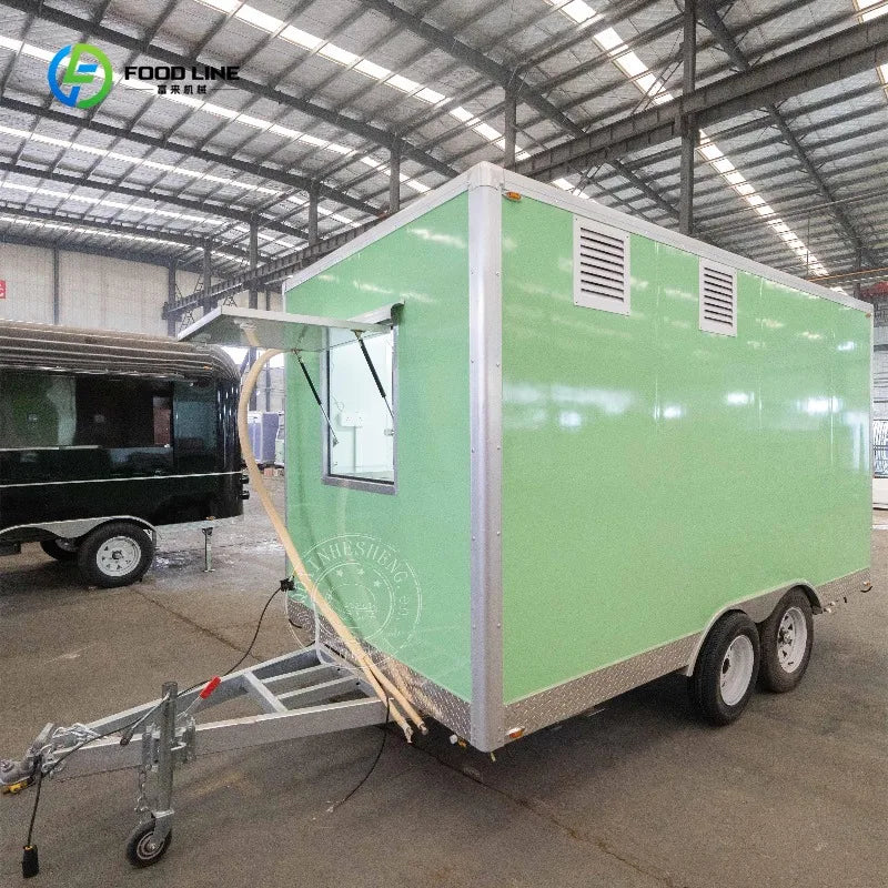 Fast Food Mobile  Food Truck Equipped with Refrigerator and Fryer