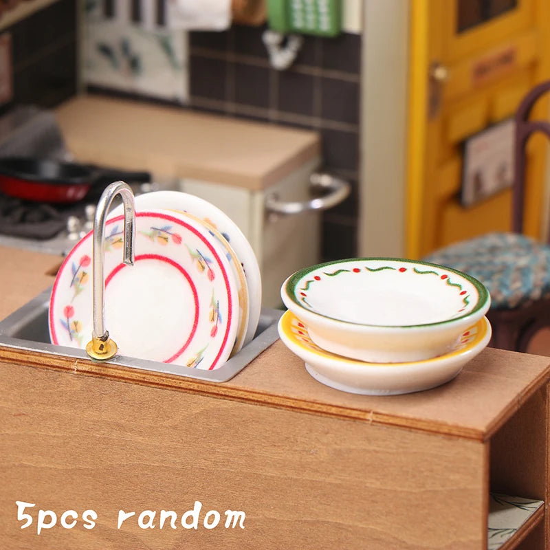 1/12 Dollhouse Mini Plates Dishes Model Dollhouse Simulation Kitchen Decoration Dolls House Accessories Pretend Play Toys 5PCS