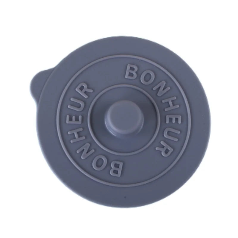 Simple Solid Color Concave Embossed Letter Silicone Rubber Integrated Cover Creative Water Cup Dust Cup Lid Round Cold Mug Lid