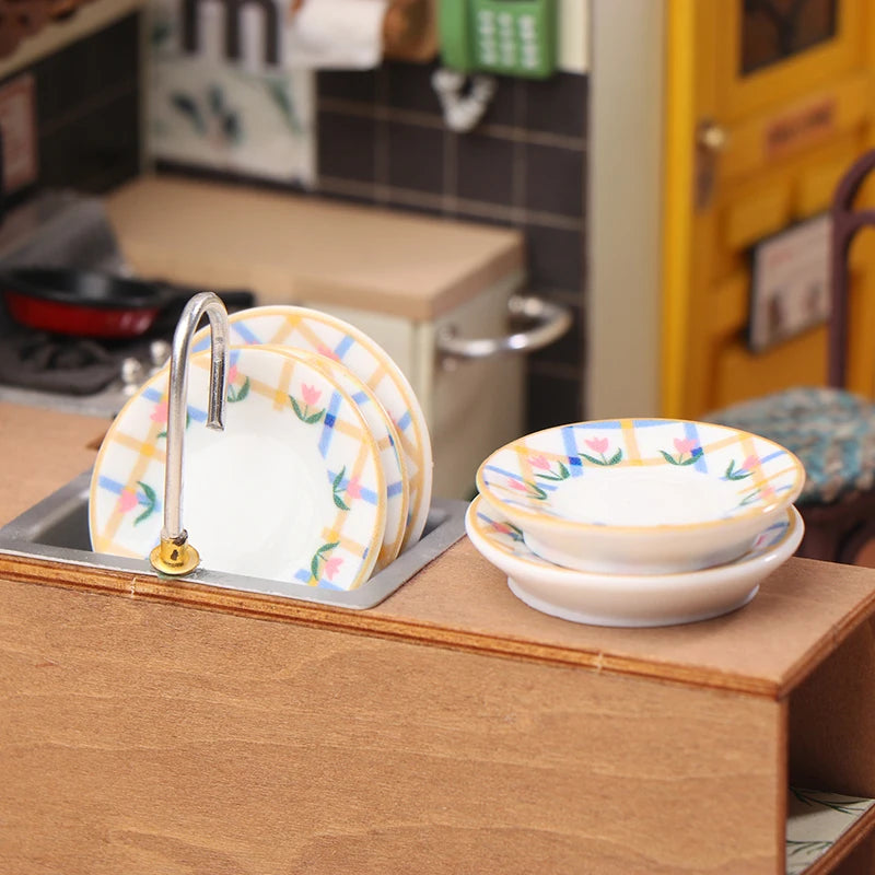 1/12 Dollhouse Mini Plates Dishes Model Dollhouse Simulation Kitchen Decoration Dolls House Accessories Pretend Play Toys 5PCS