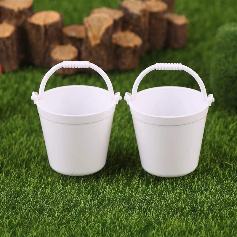 Cute 1/12 Dollhouse Miniature Water Bucket 1:12 Fairy Home Kitchen Pretnd Play Game Accessories 14.8x22.6mm 3.5x3x2.5cm