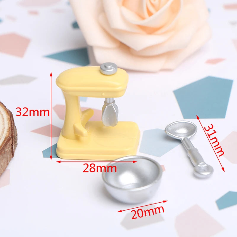 1PC Dollhouse 1/12 Scale Mini Bread Machine With Toast Miniature Dollhouse Kitchen Access Toaster Cute  Home Decoration