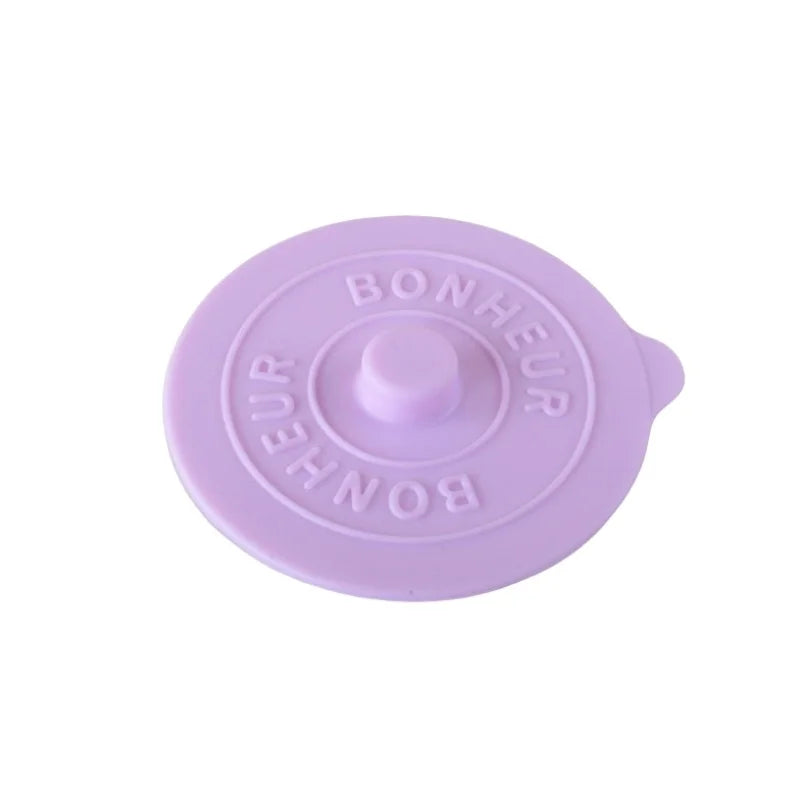 Simple Solid Color Concave Embossed Letter Silicone Rubber Integrated Cover Creative Water Cup Dust Cup Lid Round Cold Mug Lid