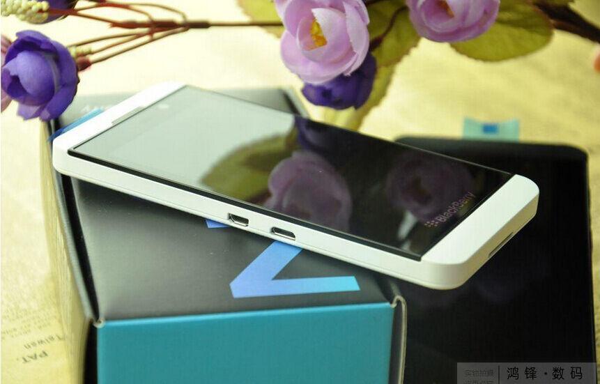 Blackberry Z10 8.0MP Dual-core 4.2" 2G RAM 16G ROM 3G&4G LTE GPS Wi-Fi Refurbished - Triveni World