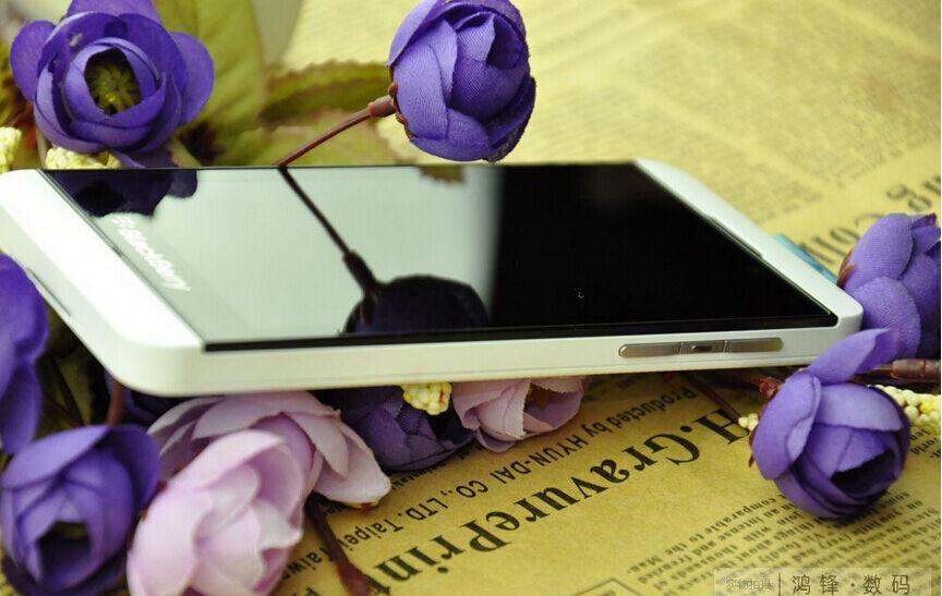 Blackberry Z10 8.0MP Dual-core 4.2" 2G RAM 16G ROM 3G&4G LTE GPS Wi-Fi Refurbished - Triveni World
