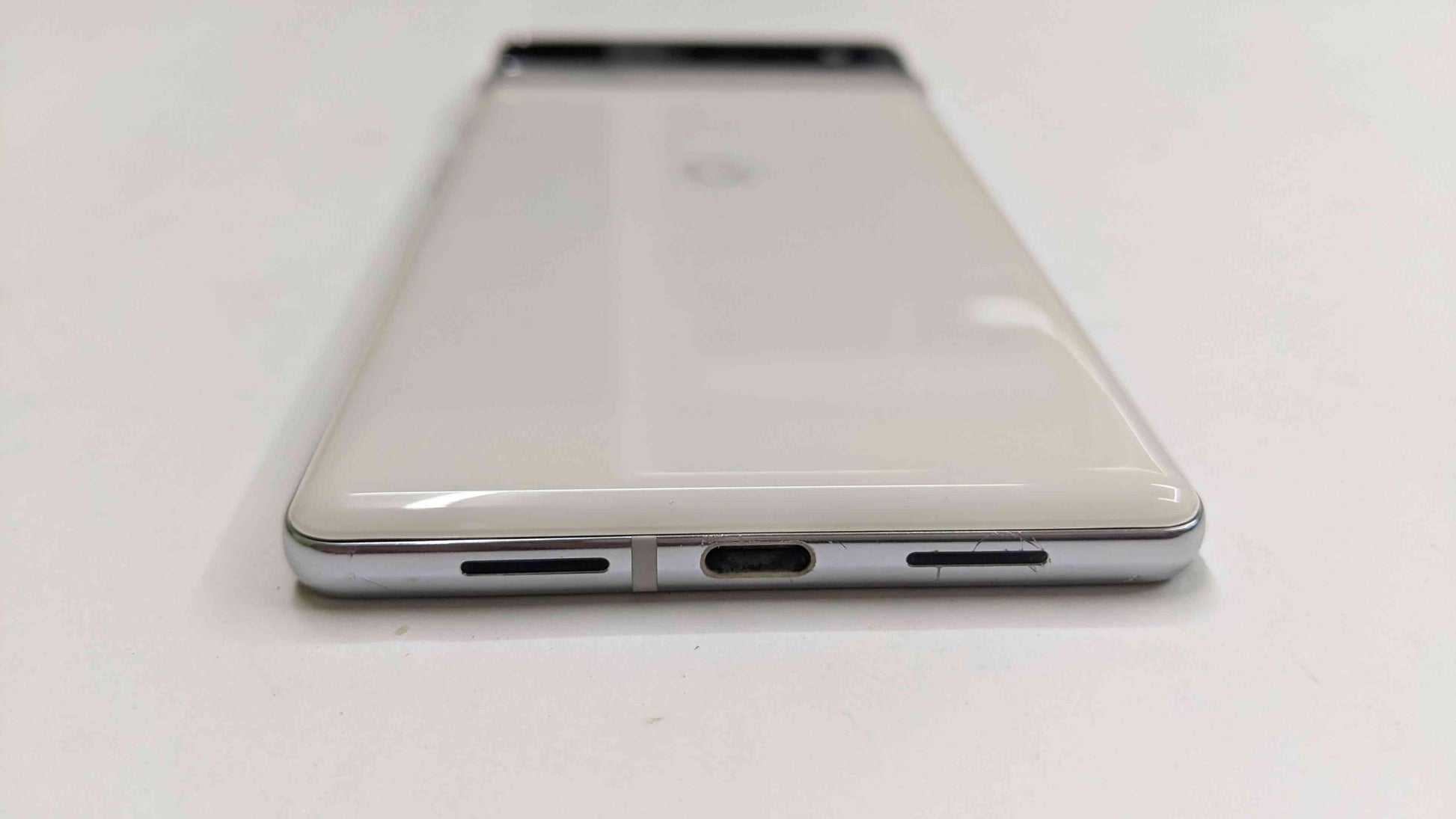 Google Pixel 6 Pro 5G 12/128GB Refurbished - Triveni World